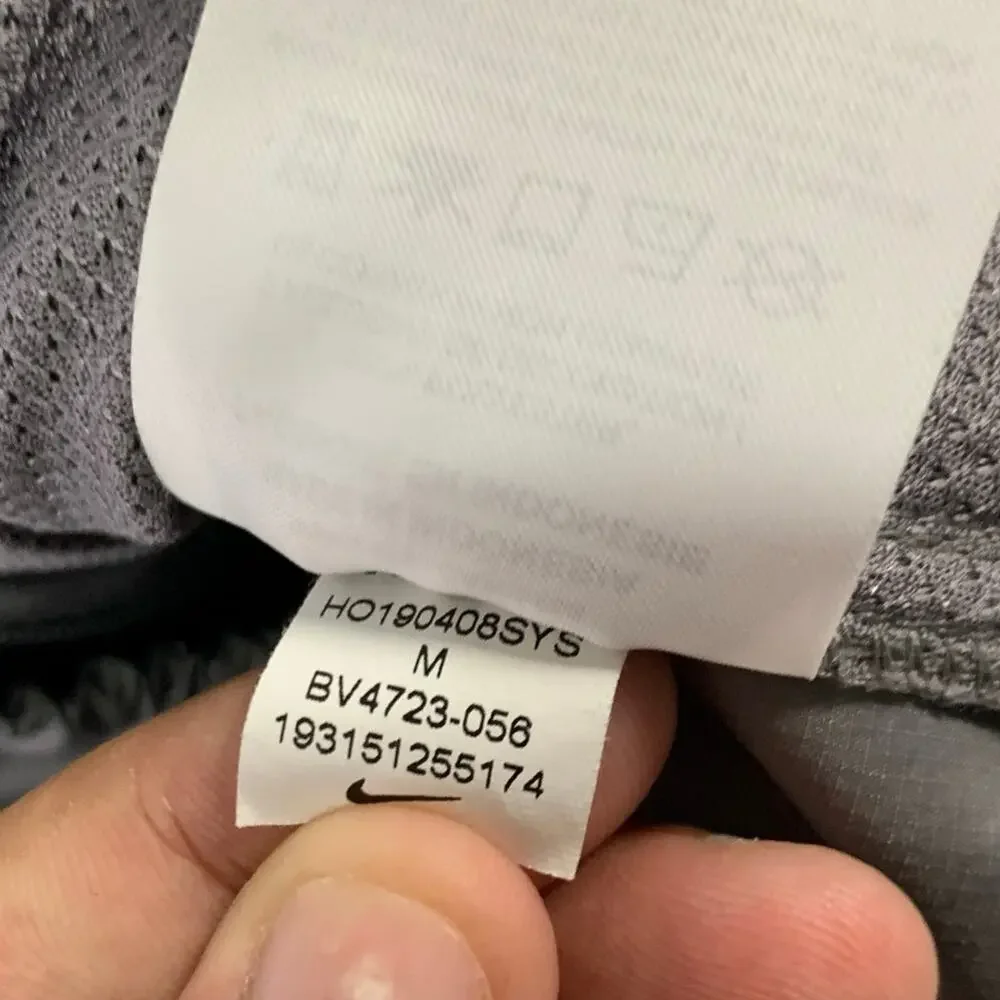 Nike Women's Essential Water Repellent Hooded Running Jacket M Gray Active